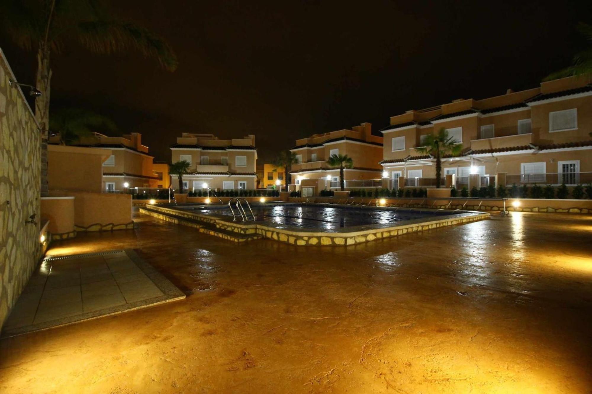 Duplex Campoamor Heated Pool エクステリア 写真
